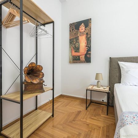 Andromar In The Heart Of Kolonaki Apartamento Atenas Exterior foto